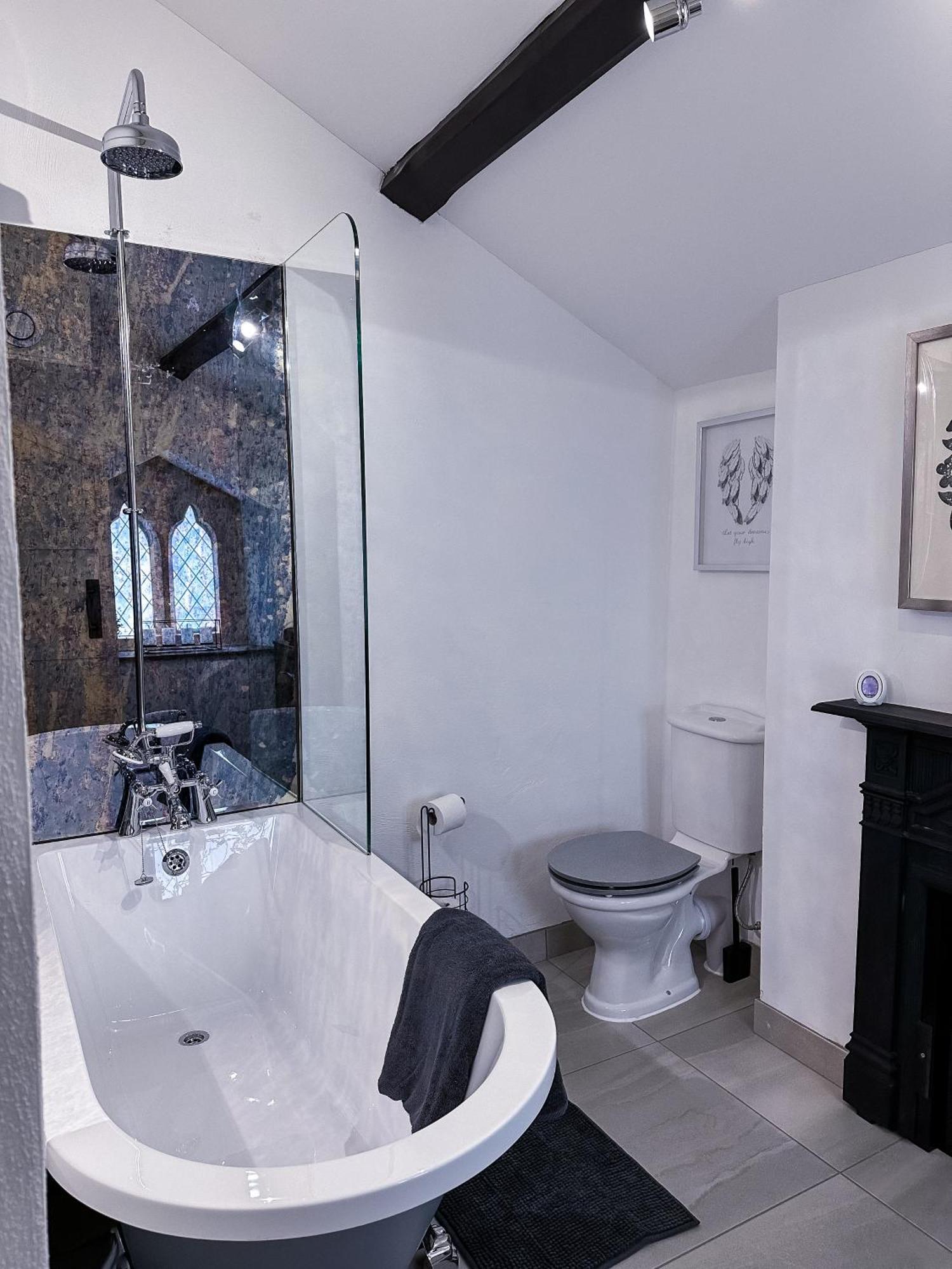 Welch Chapel Apartment